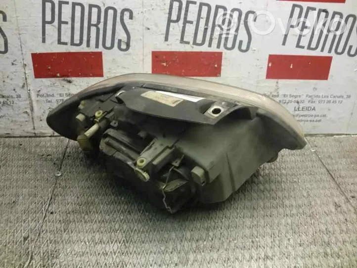 Seat Cordoba (6K) Lampa przednia 