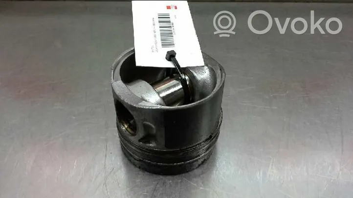 Volkswagen Passat Alltrack Piston 