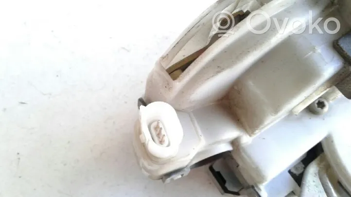 Volkswagen Polo III 6N 6N2 6NF Front door lock 6N1837016D