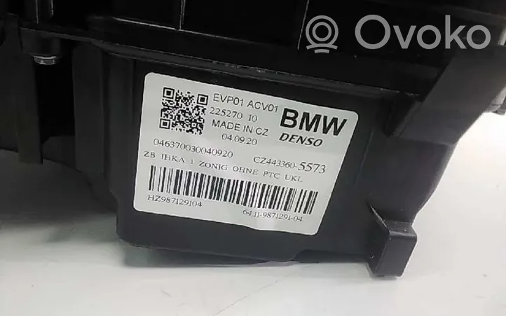 BMW 2 F44 Salono oro mazgo plastikinis korpusas CZ443365573