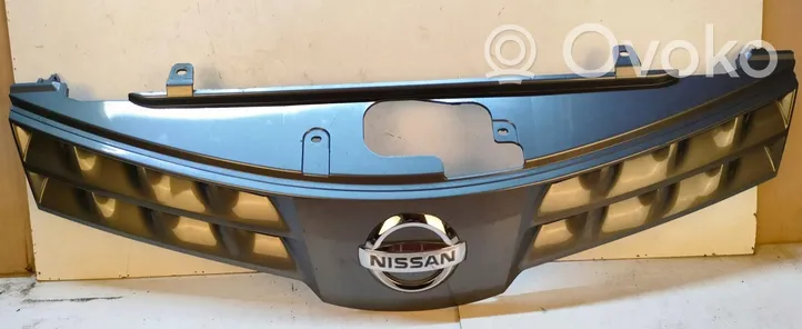 Nissan Note (E11) Grille calandre supérieure de pare-chocs avant NISSAN
