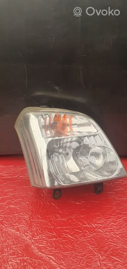 Isuzu D-Max Lampa przednia 