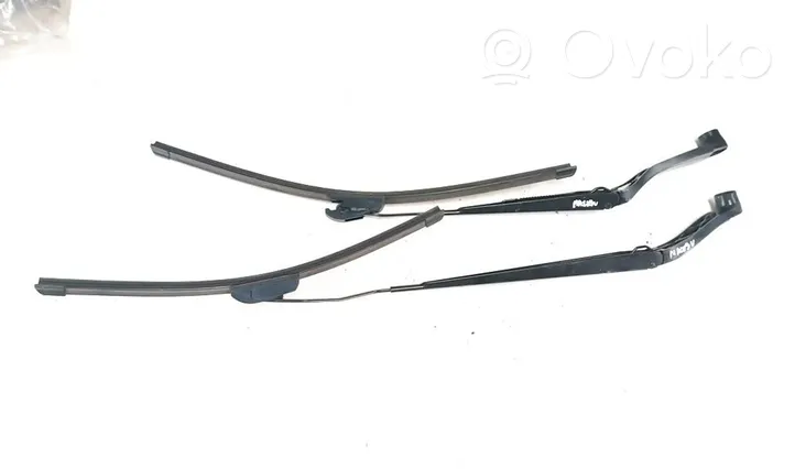 Chevrolet Malibu Windshield/front glass wiper blade 