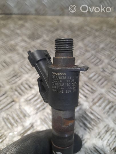 Volvo V50 Injecteur de carburant 313032382371