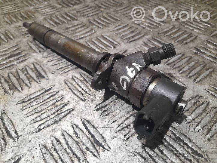 Volvo V70 Inyector de combustible 8658352