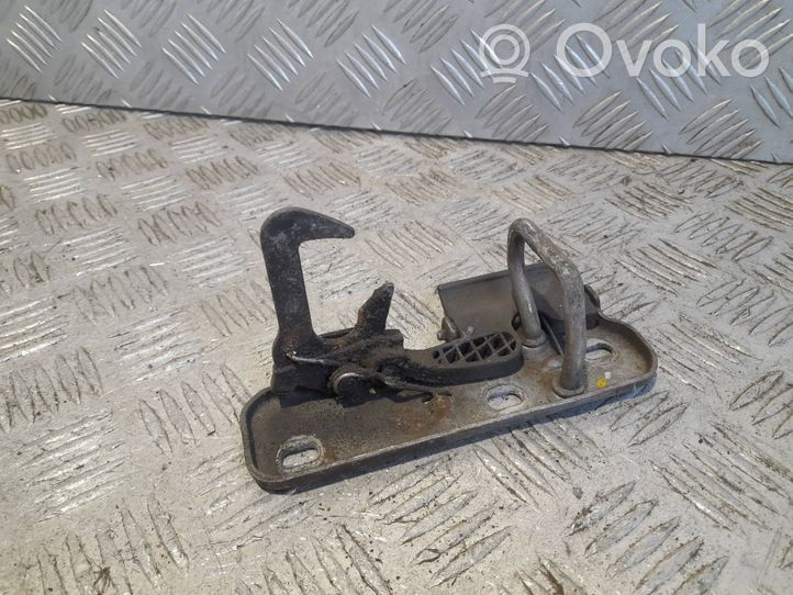 Volkswagen Golf VI Zamek pokrywy przedniej / maski silnika 1Q0823480