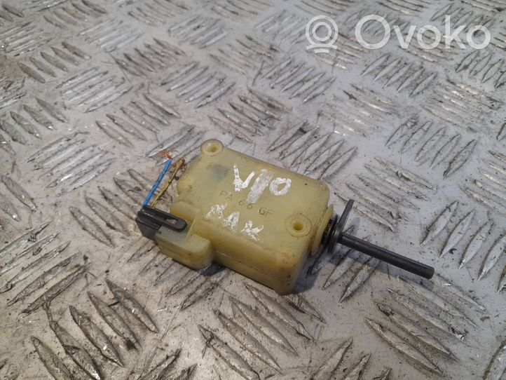 Volvo V70 Motorino del tappo del serbatoio del carburante 9483311