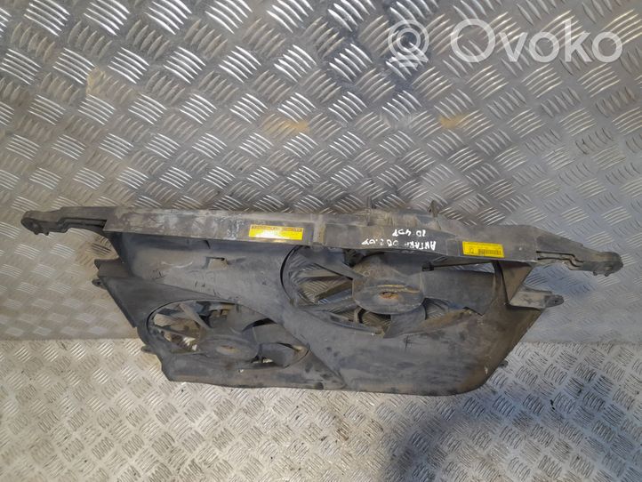 Opel Antara Jäähdyttimen jäähdytinpuhaltimen suojus 96837839