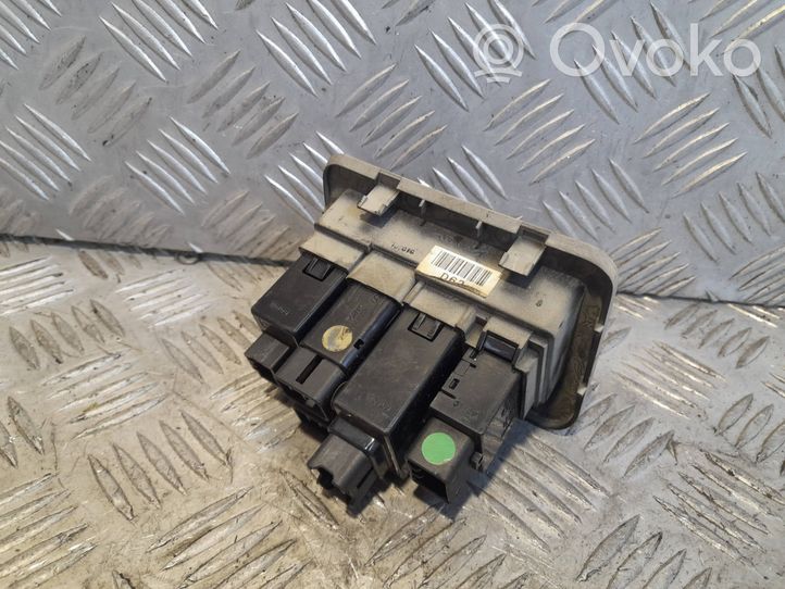 Hyundai Santa Fe A set of switches 70201C