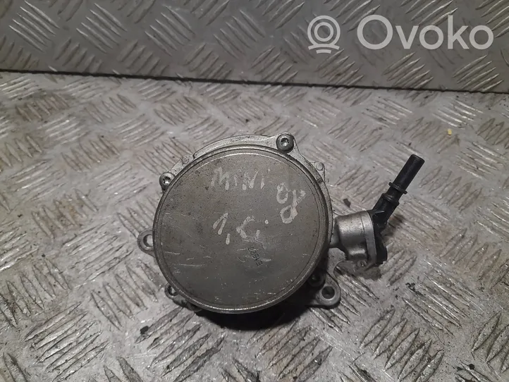 Mini Cooper Hatch Hardtop Vacuum pump 757031380