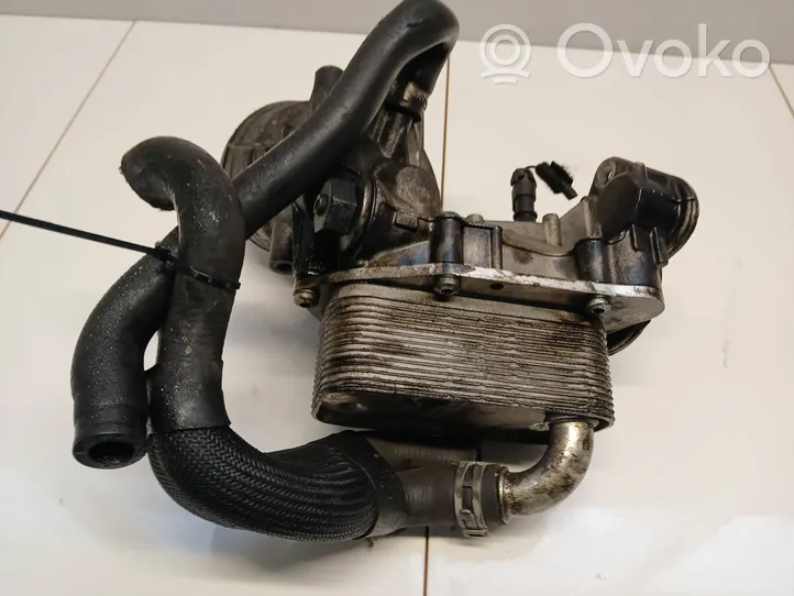 Opel Astra J Supporto di montaggio del filtro dell’olio H2745003