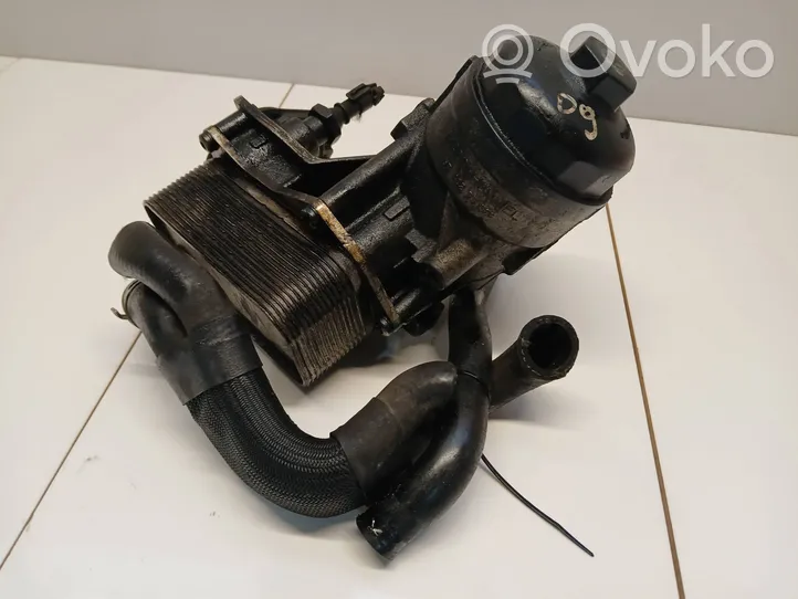 Opel Astra J Supporto di montaggio del filtro dell’olio H2745003