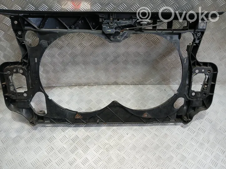 Audi A6 Allroad C6 Support de radiateur sur cadre face avant 