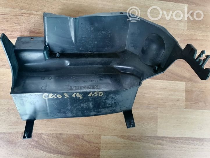 Renault Clio III Déflecteur d'air de radiateur de refroidissement 8200468916