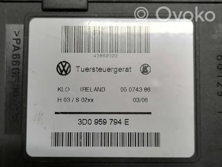 Volkswagen Touareg I Galinis varikliukas langų pakėlėjo 3D0959794E