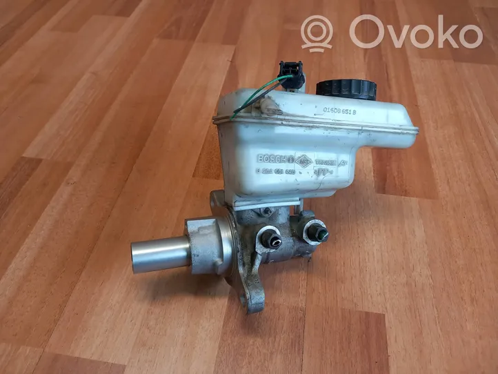 Renault Laguna III Główny cylinder hamulca 0204051440