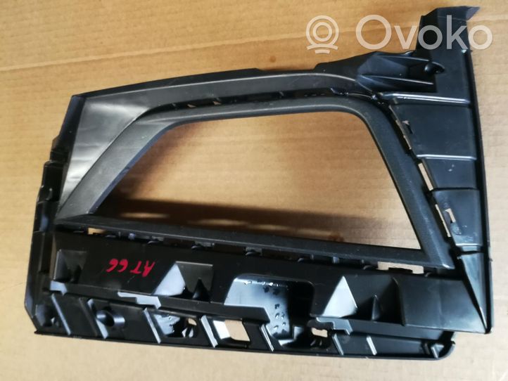 Volkswagen Polo VI AW Grille inférieure de pare-chocs avant 2GS853665A