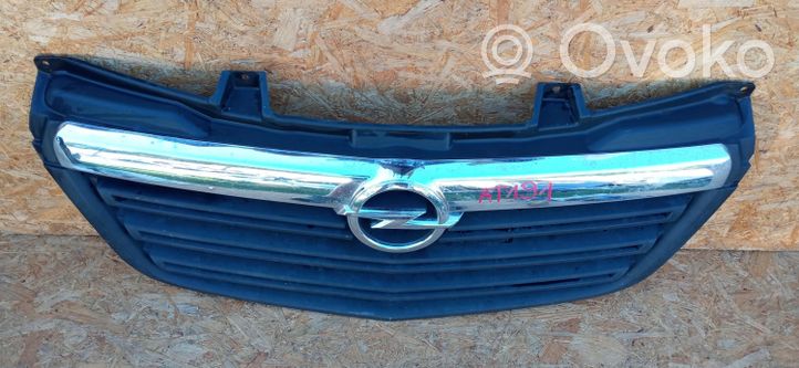 Opel Movano B Griglia superiore del radiatore paraurti anteriore 623108942R