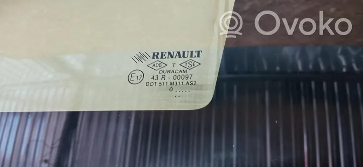 Renault Clio IV Szyba karoseryjna tylna 833063729R