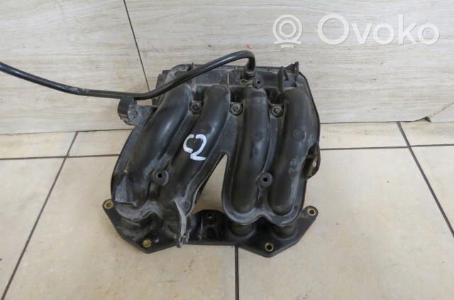 Citroen C2 Kolektorius įsiurbimo 9638425180