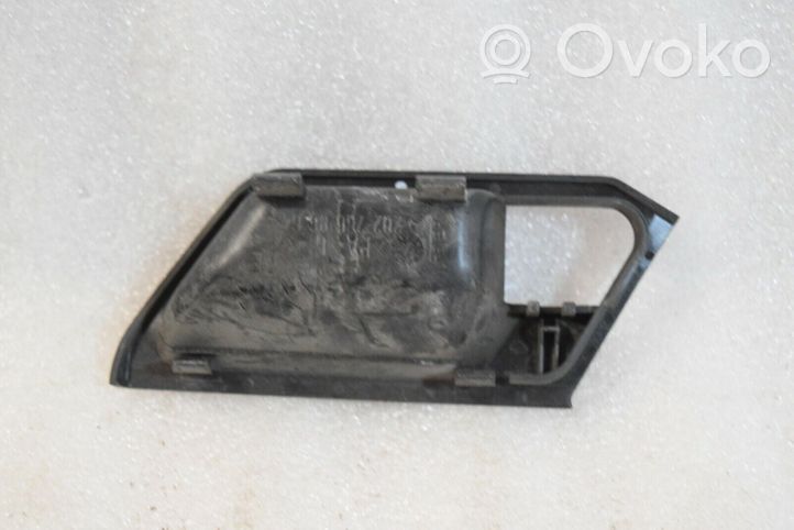 Mercedes-Benz C W202 Rivestimento della maniglia interna per portiera anteriore a2027660664