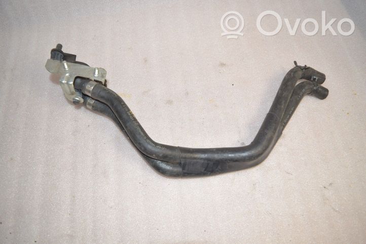 Mercedes-Benz E W210 Tubo flessibile radiatore a2108300324