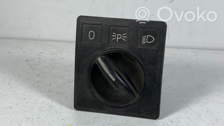 Opel Rekord E2 Interruttore luci 90044557