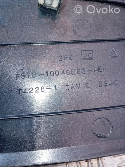 Ford Explorer Garniture de pare-brise F57B10046B62AEW