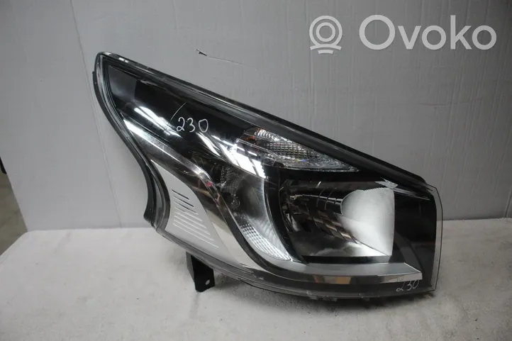 Opel Vivaro Etu-/Ajovalo LAMPA