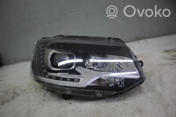 Volkswagen Multivan T5 Lampa przednia LAMPA