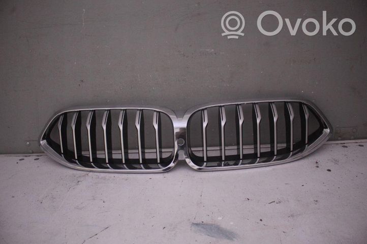 BMW 8 G15 Maskownica / Grill / Atrapa górna chłodnicy 3c3