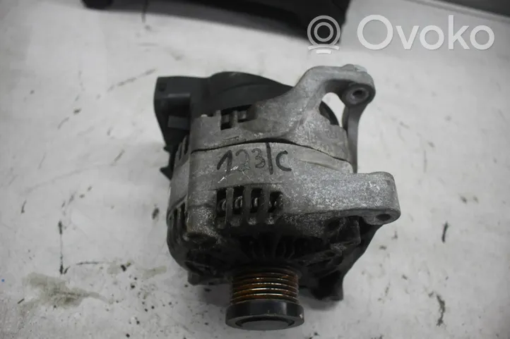 BMW 3 F30 F35 F31 Lichtmaschine 1042106332