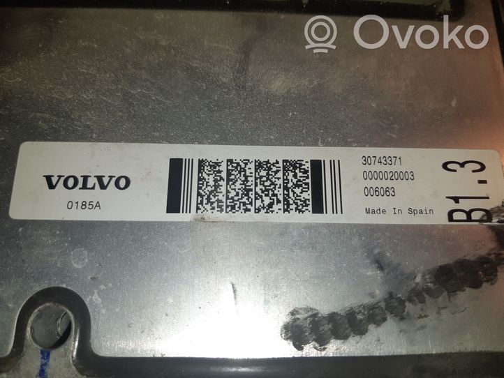 Volvo S40 Engine control unit/module 0185A