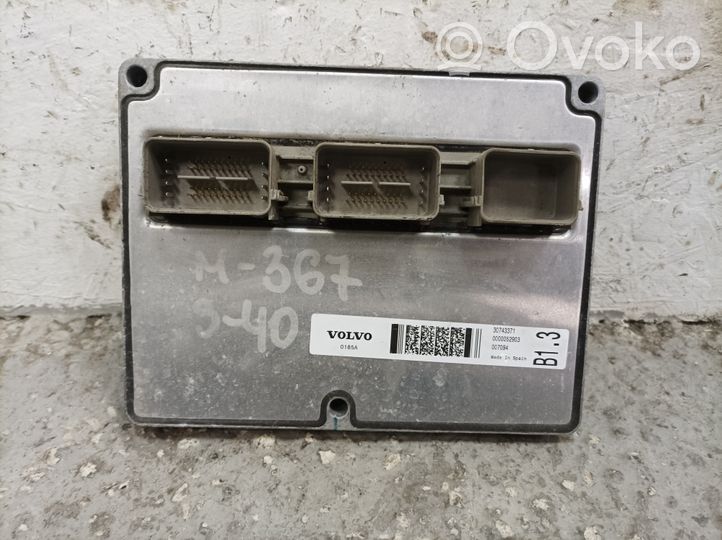 Volvo S40 Engine control unit/module 30743371