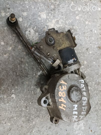 Nissan Pathfinder R51 Moteur d'essuie-glace 