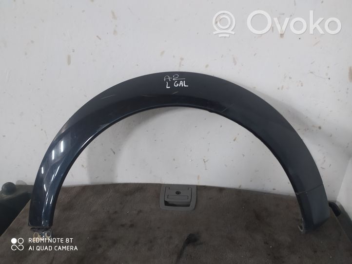 Audi A2 Rivestimento parafango (modanatura) 8Z0853817A