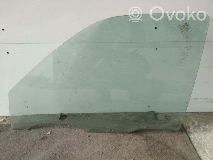 KIA Sportage Front door window glass four-door 