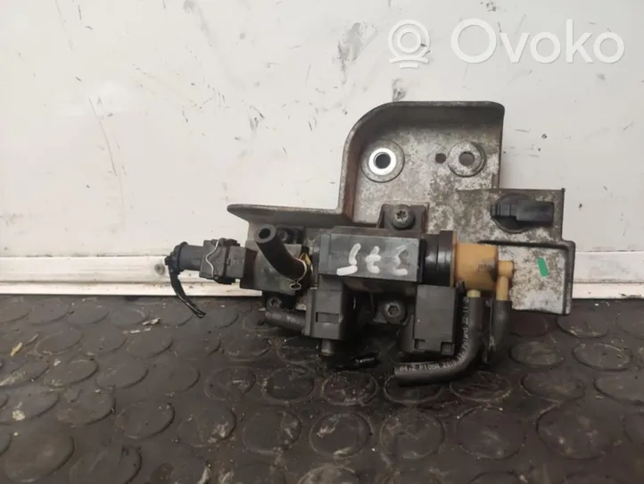 Volvo XC70 Mass air flow meter 30774761