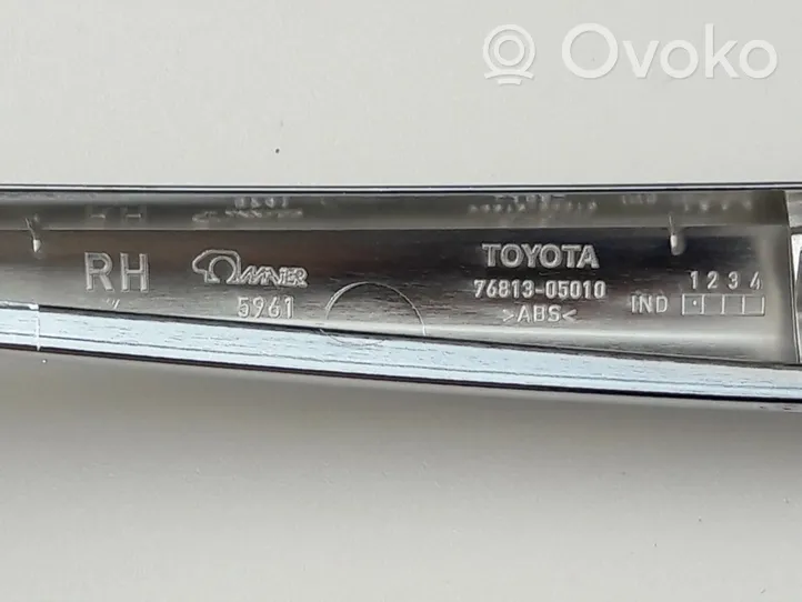 Toyota Avensis T270 Portellone posteriore/bagagliaio 76813-05010