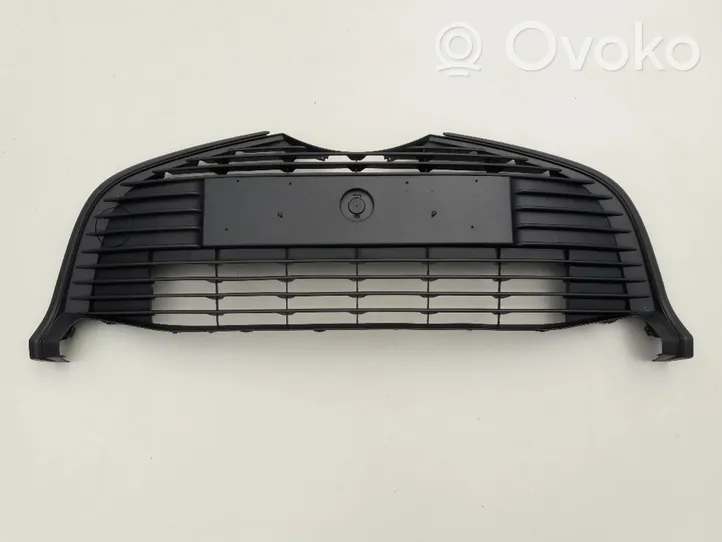 Toyota Yaris Grille calandre supérieure de pare-chocs avant 