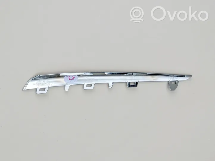 Toyota Verso Grille calandre supérieure de pare-chocs avant 53125-0F020