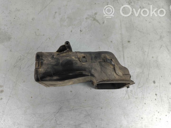 BMW 7 F01 F02 F03 F04 Oro paėmimo kanalo detalė (-ės) 13718591020