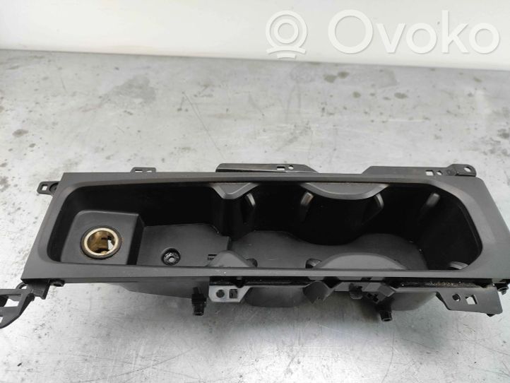 31469622 Volvo XC60 Cup holder front, 37.60 € | RRR 