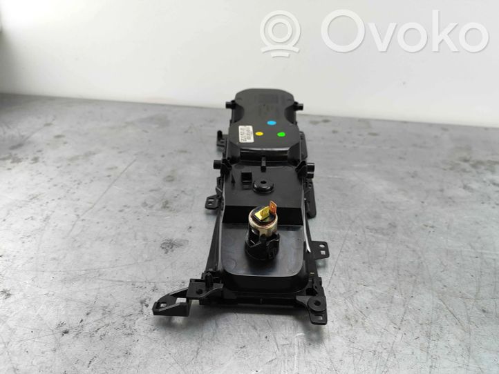 31469622 Volvo XC60 Cup holder front, 37.60 € | RRR 