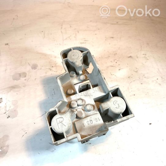 BMW 3 E46 Porte ampoule de feu arrière 63218368762