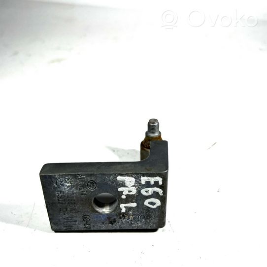 BMW 5 E60 E61 Charnière supérieure de porte avant 41517176850