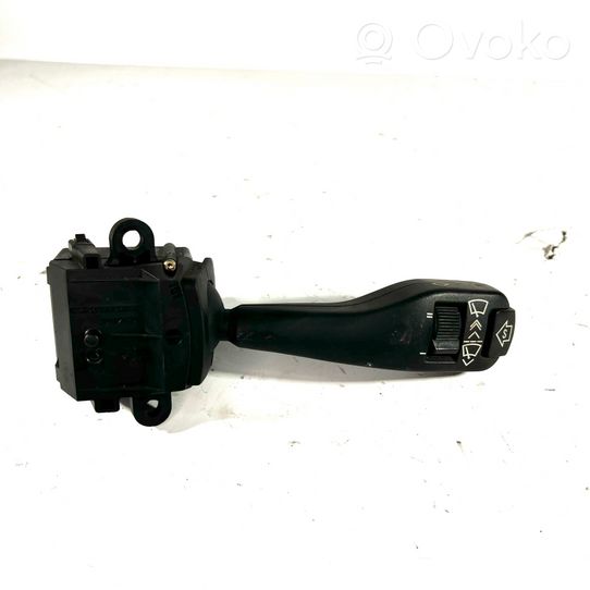 BMW 5 E39 Interruptor del limpiaparabrisas 8375407