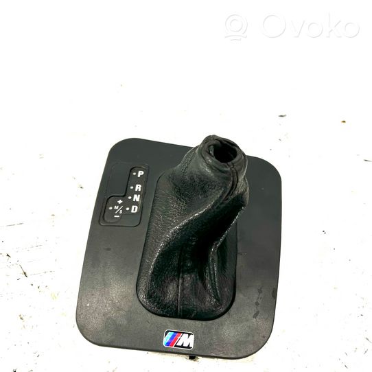 BMW 7 E38 Rivestimento in plastica cornice della leva del cambio 8221520