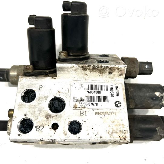 BMW 5 E60 E61 Aktyvaus stabilizatoriaus valdymo/ vožtuvų blokas 676084008