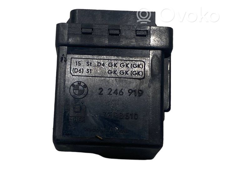 BMW 5 E39 Glow plug pre-heat relay 2246919